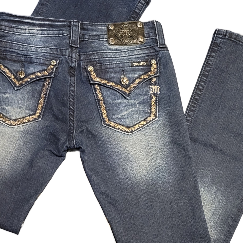 Miss Me Signature Rise J55916B Embroidered Dark Wash Bootcut Jeans 29 33